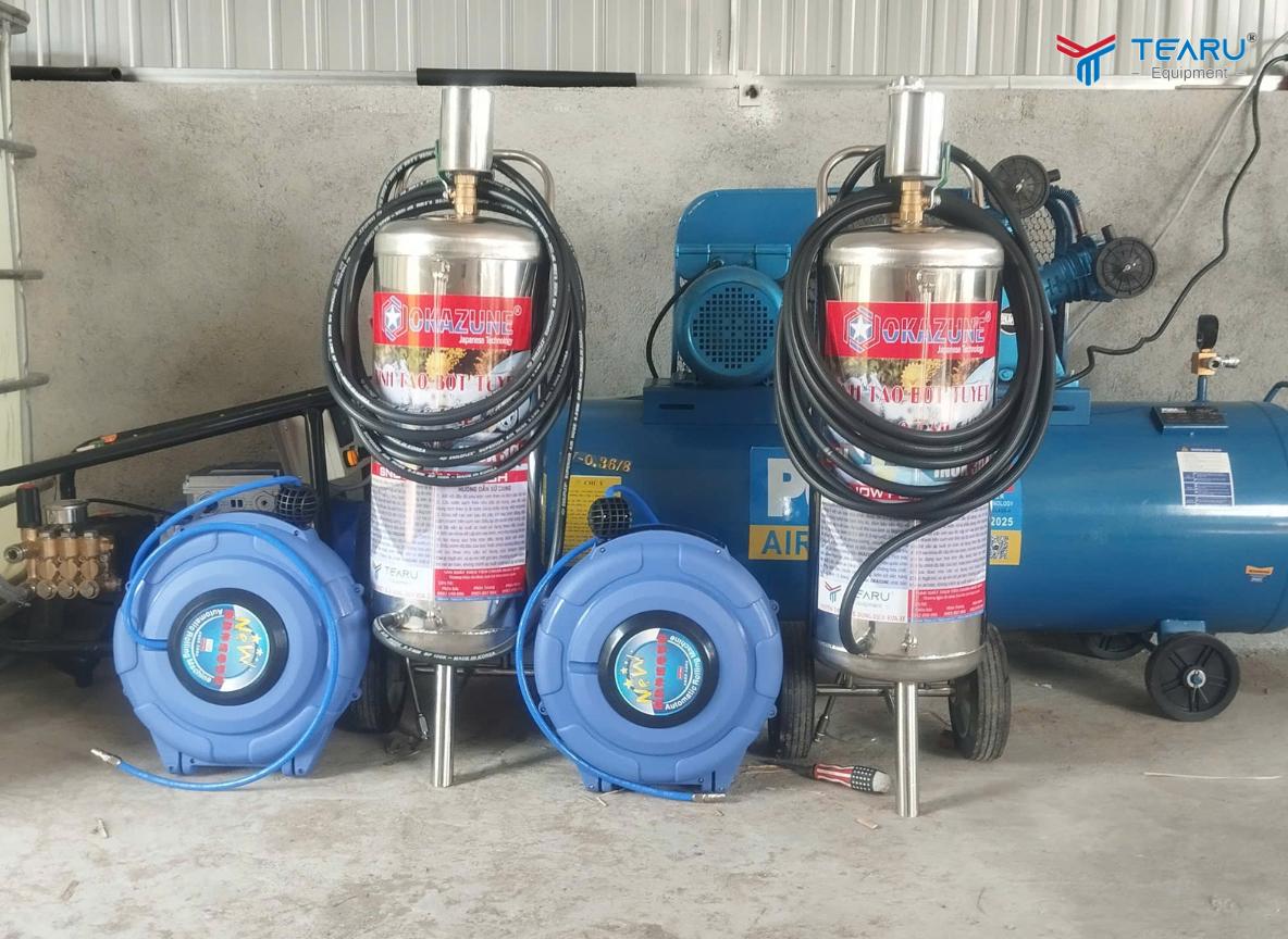 Tư Vấn Chọn Bình Bọt Tuyết Inox Hay Cầm Tay Cho Tiệm Rửa Xe Chuyên Nghiệp