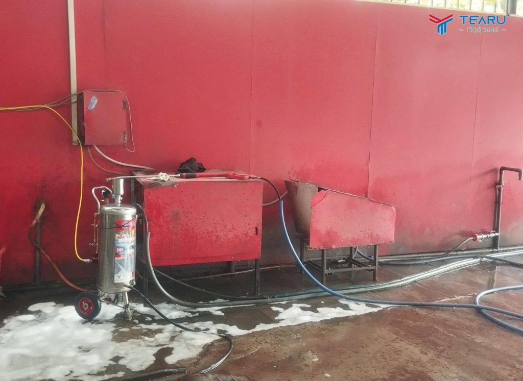 Tư Vấn Chọn Bình Bọt Tuyết Inox Hay Cầm Tay Cho Tiệm Rửa Xe Chuyên Nghiệp 3 Bình bọt inox với tỉ lệ pha loãng cao giúp tiết kiệm hơn cho tiệm rửa xe chuyên nghiệp