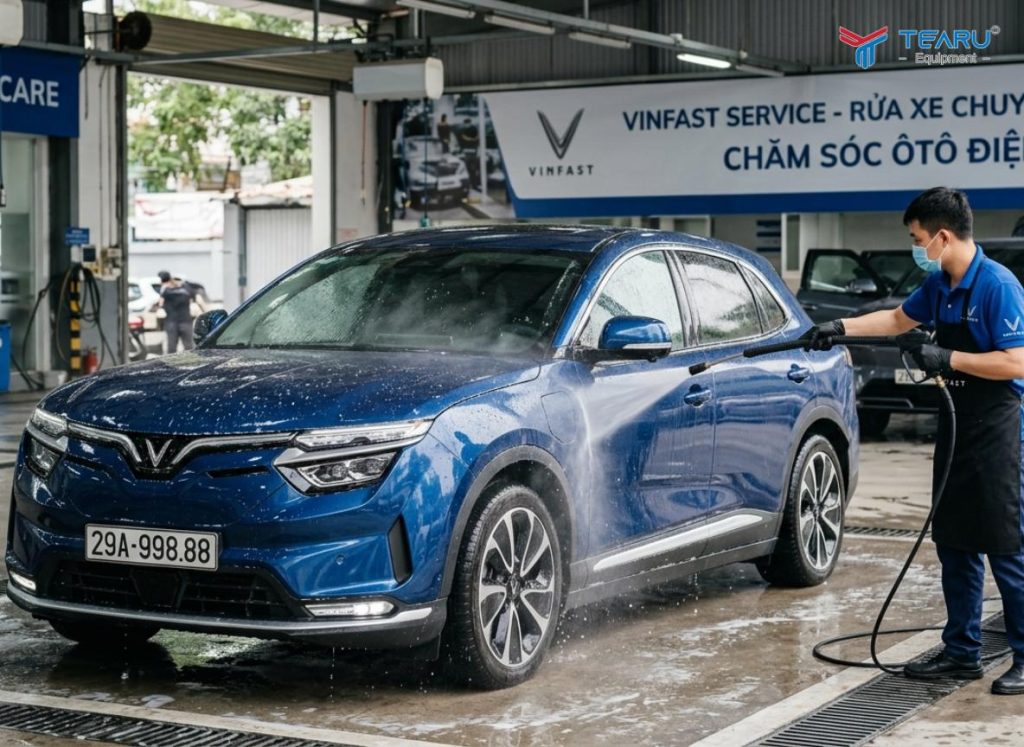 Những Sai Lầm Khi Rửa Xe Ô Tô Điện Mà Bạn Cần Tránh 1 Những Sai Lầm Khi Rửa Xe Ô Tô Điện Mà Bạn Cần Tránh