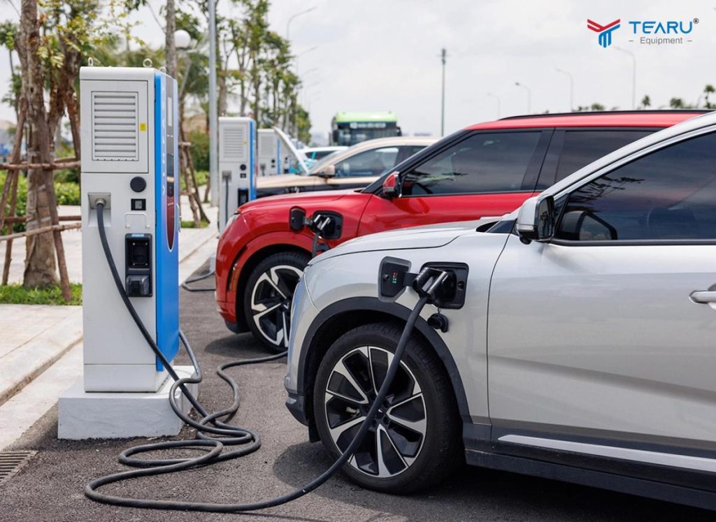 Lưu Ý Khi Sạc Xe Ô Tô Điện Trong Dịp Lễ 30/4 – 1/5 Tránh Quá Tải Trạm Sạc 1 Lưu Ý Khi Sạc Xe Ô Tô Điện Trong Dịp Lễ 30/4 – 1/5 Tránh Quá Tải Trạm Sạc