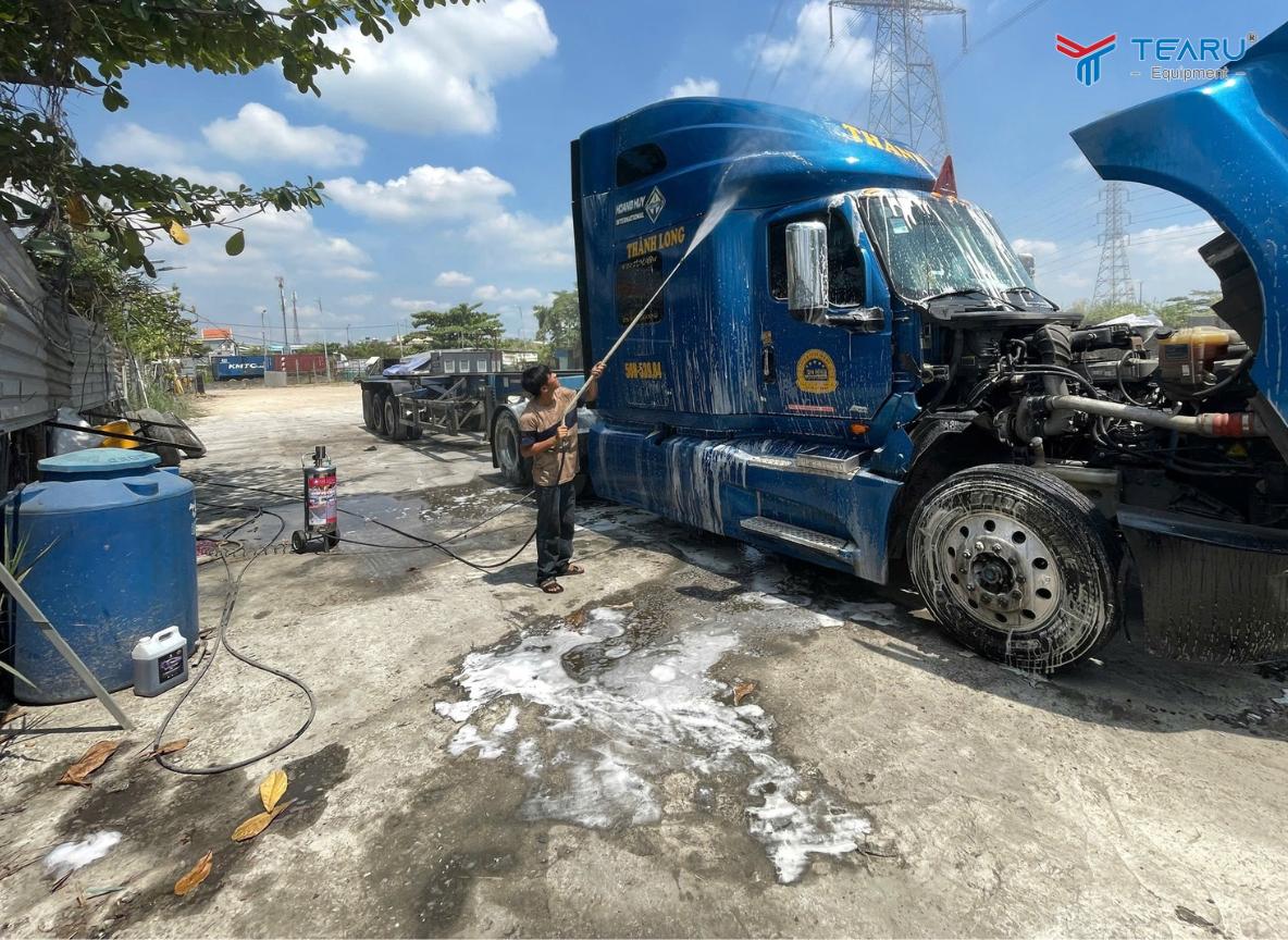 Mô Hình Rửa Xe Tải Kết Hợp Bơm Mỡ Đang Được Ưa Chuộng Hiện Nay